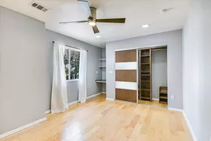 1193 Curve St, Austin, TX 78702 - Photo 11