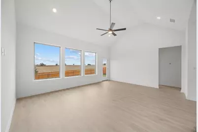 106 Divisadero Drive, Hutto, TX 78634 - Photo 5