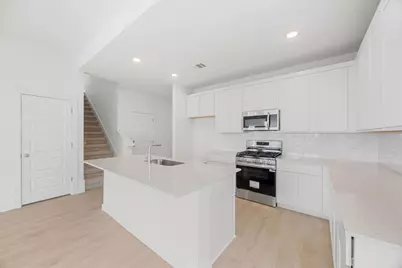 106 Divisadero Drive, Hutto, TX 78634 - Photo 9