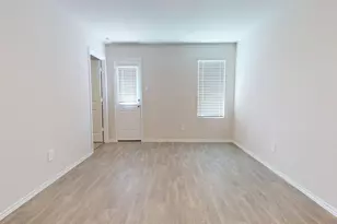 914 Indian Wy, Seguin, TX 78155 - Photo 7