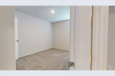 914 Indian Way, Seguin, TX 78155 - Photo 17