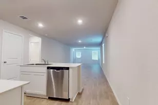 914 Indian Wy, Seguin, TX 78155 - Photo 3