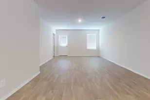 914 Indian Wy, Seguin, TX 78155 - Photo 7