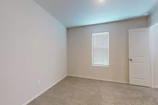 914 Indian Wy, Seguin, TX 78155 - Photo 19