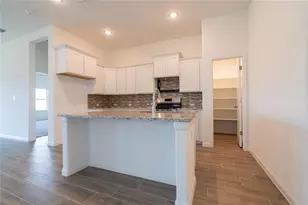 113 Caterpillar Dr, Georgetown, TX 78628 - Photo 5