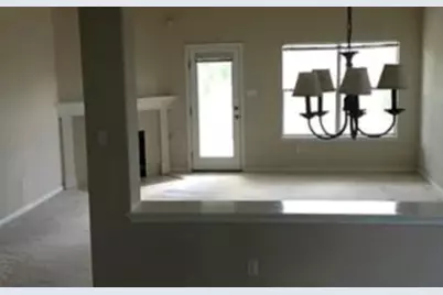 811 Shadow Creek Boulevard, Buda, TX 78610 - Photo 7