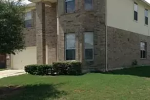 811 Shadow Creek Blvd, Buda, TX 78610 - Photo 1