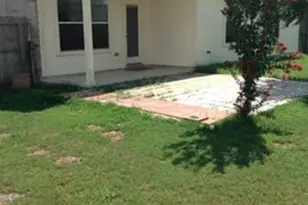 811 Shadow Creek Blvd, Buda, TX 78610 - Photo 13