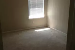 811 Shadow Creek Blvd, Buda, TX 78610 - Photo 11