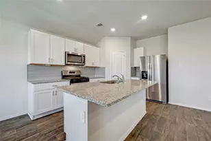 1711 Windsor Blvd, Lockhart, TX 78644 - Photo 7