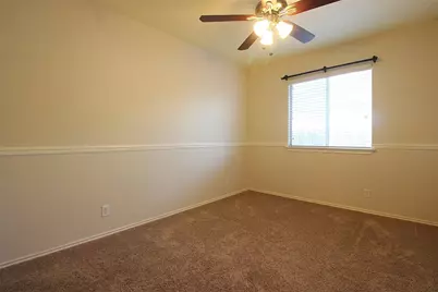 128 Challenger, Kyle, TX 78640 - Photo 17