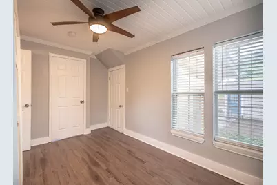 2100 E 2nd Street, Austin, TX 78702 - Photo 13