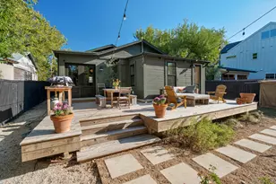 1110 Christie Dr, Austin, TX 78721 - Photo 21