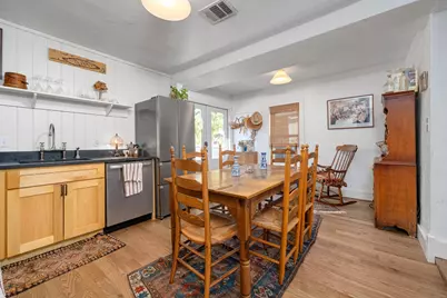 1110 Christie Drive, Austin, TX 78721 - Photo 7