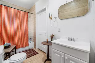 1110 Christie Dr, Austin, TX 78721 - Photo 17