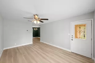 902 Emerald Wood Dr, Austin, TX 78745 - Photo 9
