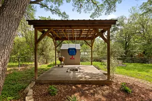 902 Emerald Wood Dr, Austin, TX 78745 - Photo 35