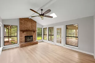902 Emerald Wood Dr, Austin, TX 78745 - Photo 13