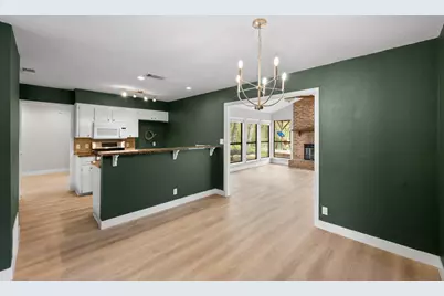 902 Emerald Wood Drive, Austin, TX 78745 - Photo 15