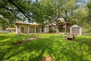 902 Emerald Wood Dr, Austin, TX 78745 - Photo 33