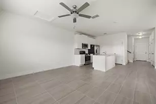 148 Yearling Wy, Georgetown, TX 78626 - Photo 5