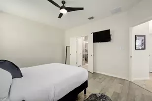 1332 Central Park Ct, Austin, TX 78745 - Photo 17