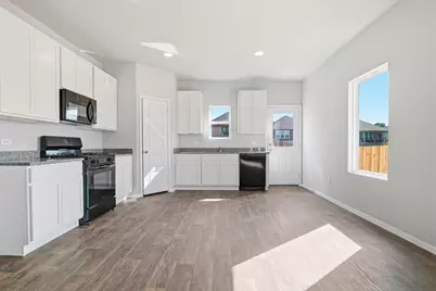 2326 Croaker Creek, San Antonio, TX 78245 - Photo 5