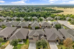 175 Mount Ellen St, Hutto, TX 78634 - Photo 35