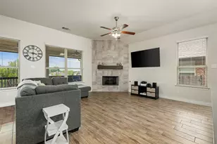 175 Mount Ellen St, Hutto, TX 78634 - Photo 13
