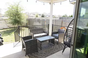 304 Winding Hollow Ln, Georgetown, TX 78628 - Photo 17