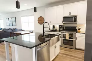 304 Winding Hollow Ln, Georgetown, TX 78628 - Photo 5