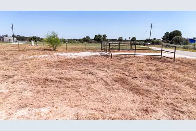 4049 Old Colony Line Road, Dale, TX 78616 - Photo 3