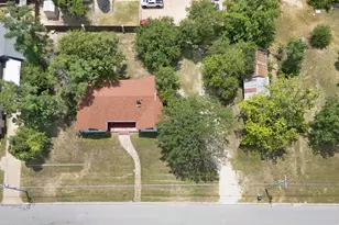 900 N Main St, Burnet, TX 78611 - Photo 5