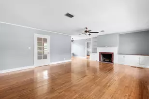 900 N Main St, Burnet, TX 78611 - Photo 11