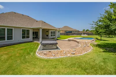 112 Haven Cove, Hutto, TX 78634 - Photo 39