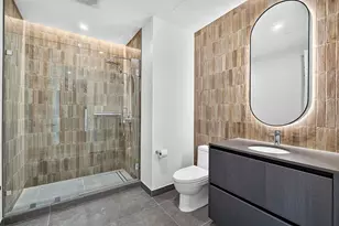 610 Davis St, Austin, TX 78701 - Photo 7