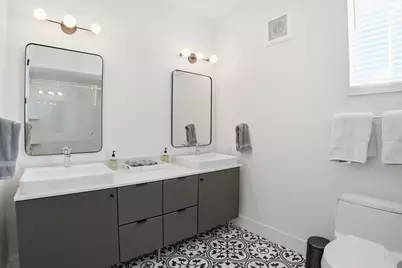 2709 E 5th Street #1306, Austin, TX 78702 - Photo 15