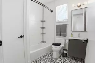 2709 E 5th St., Austin, TX 78702 - Photo 11