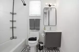 2709 E 5th St., Austin, TX 78702 - Photo 3