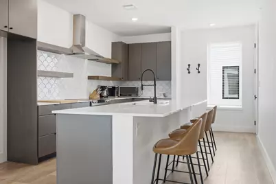 2709 E 5th Street #1306, Austin, TX 78702 - Photo 9