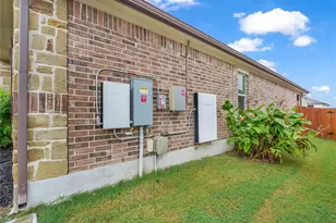 127 Sky Meadows Cir, San Marcos, TX 78666 - Photo 25
