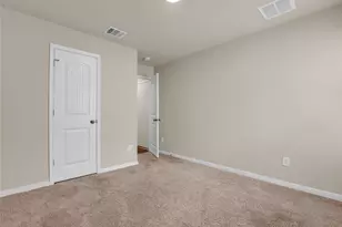 127 Sky Meadows Cir, San Marcos, TX 78666 - Photo 15