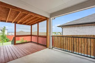 127 Sky Meadows Cir, San Marcos, TX 78666 - Photo 19