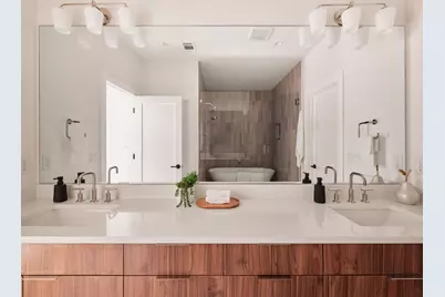 1215 Fort Branch Boulevard #1, Austin, TX 78721 - Photo 25