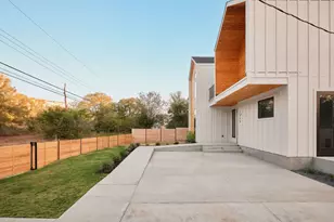 1215 Fort Branch Blvd, Austin, TX 78721 - Photo 5