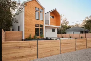 1215 Fort Branch Blvd, Austin, TX 78721 - Photo 31