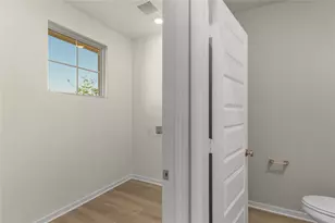 25605 Flora Bella Ln, Elgin, TX 78621 - Photo 9