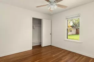 206 E Skyview Rd, Austin, TX 78752 - Photo 23