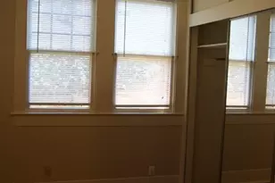 403 E 35th St, Austin, TX 78705 - Photo 13