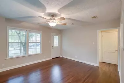 2802 S 4th Street, Austin, TX 78704 - Photo 5
